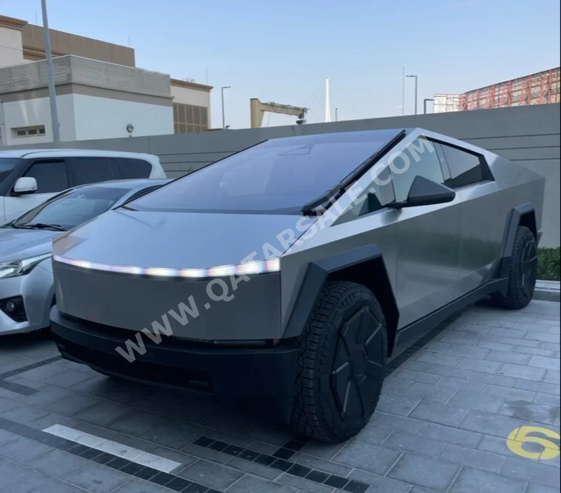 Tesla  CyberBeast  2024  Automatic  0 Km  0 Cylinder  All Wheel Drive (AWD)  Pick Up  Silver  With Warranty
