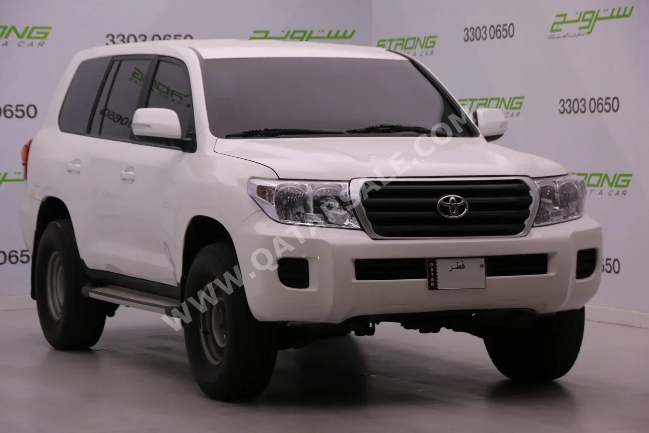 Toyota  Land Cruiser  G  2010  Automatic  247,000 Km  6 Cylinder  Four Wheel Drive (4WD)  SUV  White