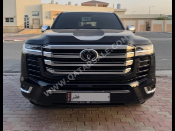 Toyota  Land Cruiser  VXR Twin Turbo  2023  Automatic  35,000 Km  6 Cylinder  Four Wheel Drive (4WD)  SUV  Black  With Warranty