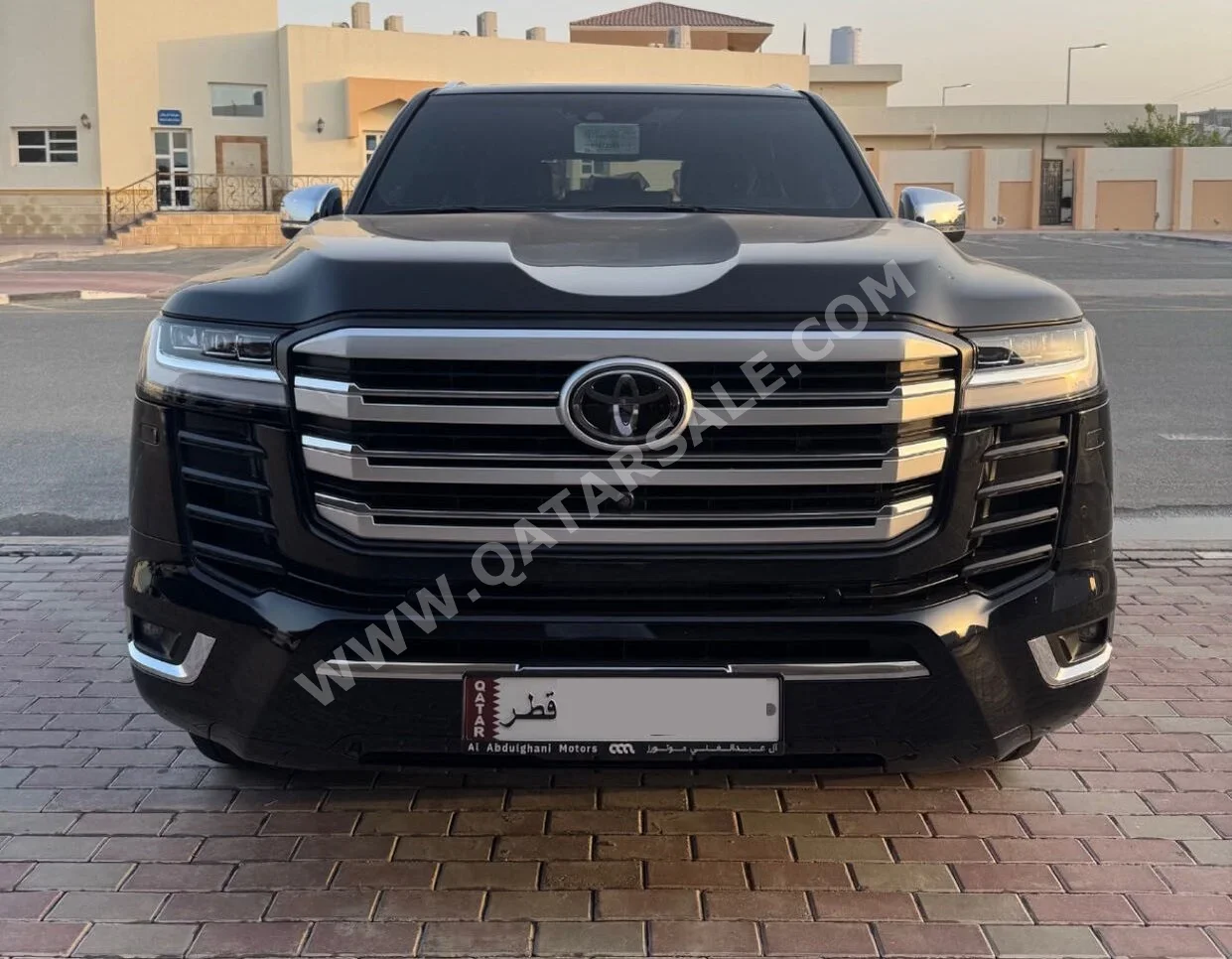 Toyota  Land Cruiser  VXR Twin Turbo  2023  Automatic  35,000 Km  6 Cylinder  Four Wheel Drive (4WD)  SUV  Black  With Warranty