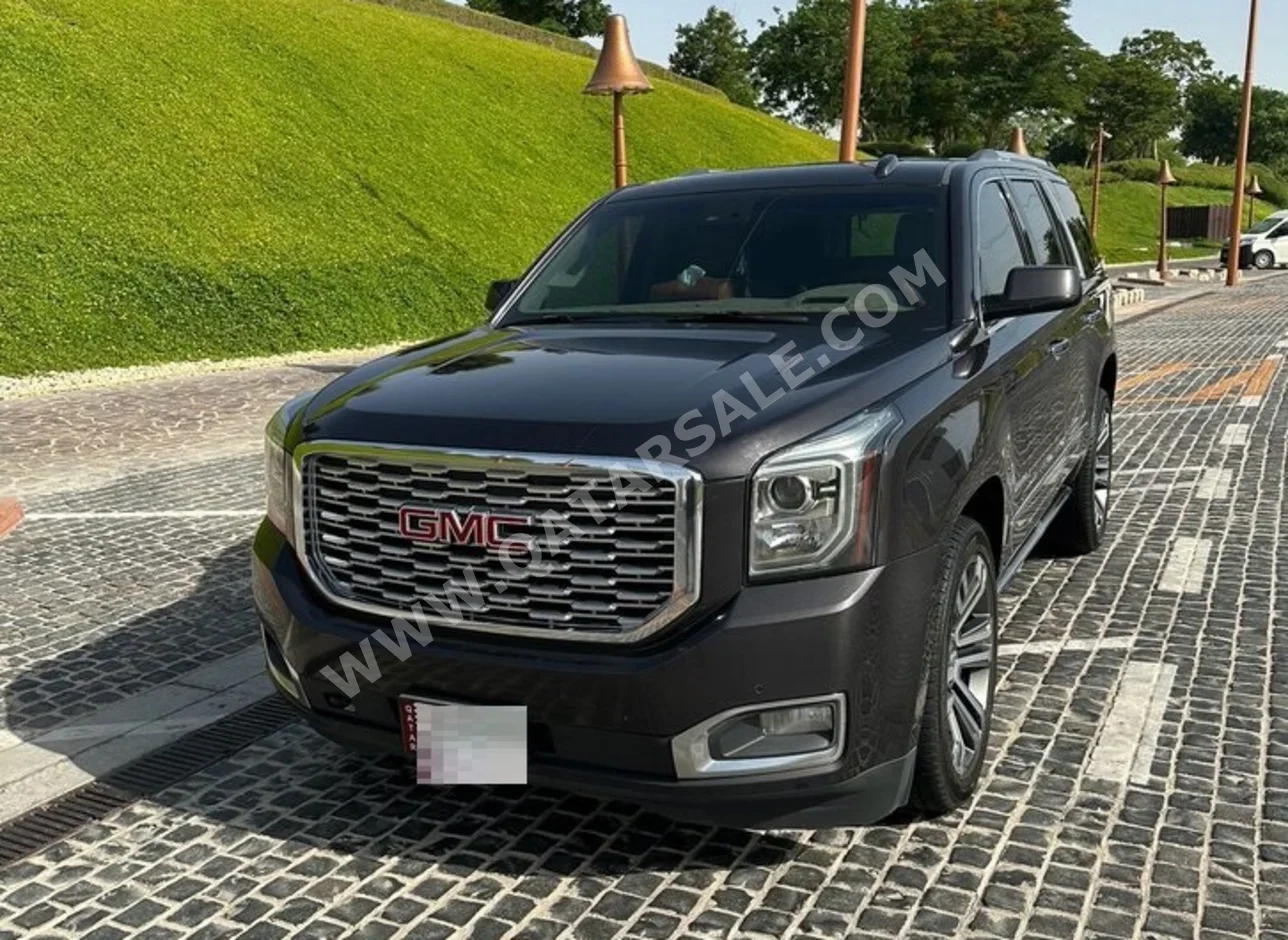 جي ام سي  يوكون  دينالي  2018  اوتوماتيك  92,000 كم  8 سلندر  دفع رباعي  اس يو في  بني