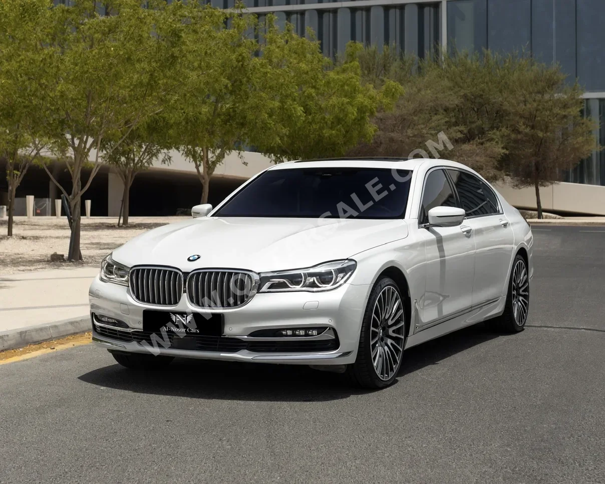 بي ام دبليو  الفئة - السابعة  750 Li  2016  اوتوماتيك  35,000 كم  8 سلندر  دفع خلفي  سيدان  أبيض