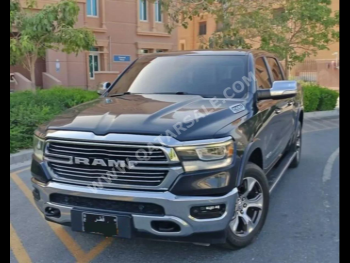 Dodge  Ram  1500 Laramie  2019  Automatic  134,000 Km  8 Cylinder  Four Wheel Drive (4WD)  Pick Up  Dark Gray