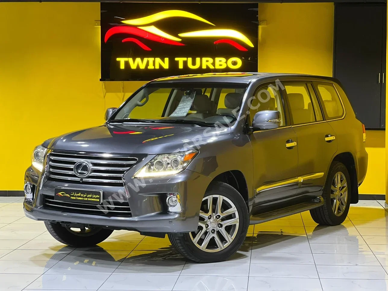 Lexus  LX  570  2013  Automatic  187,000 Km  8 Cylinder  Four Wheel Drive (4WD)  SUV  Gray