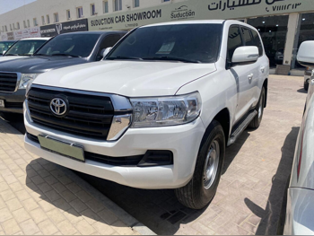 Toyota  Land Cruiser  GX  2017  Automatic  268,000 Km  6 Cylinder  Four Wheel Drive (4WD)  SUV  White