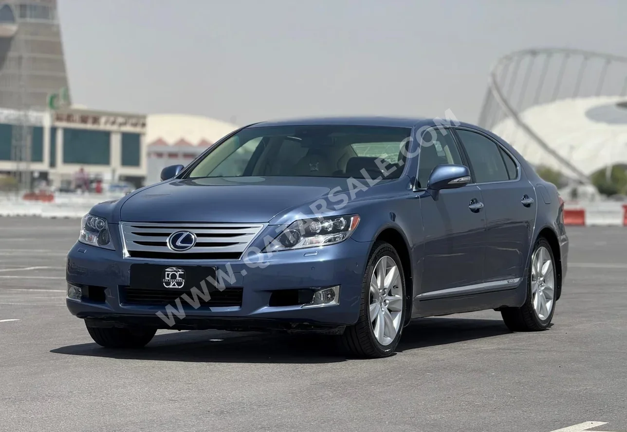 Lexus  LS  600 H  2012  Automatic  8,000 Km  8 Cylinder  Rear Wheel Drive (RWD)  Sedan  Blue