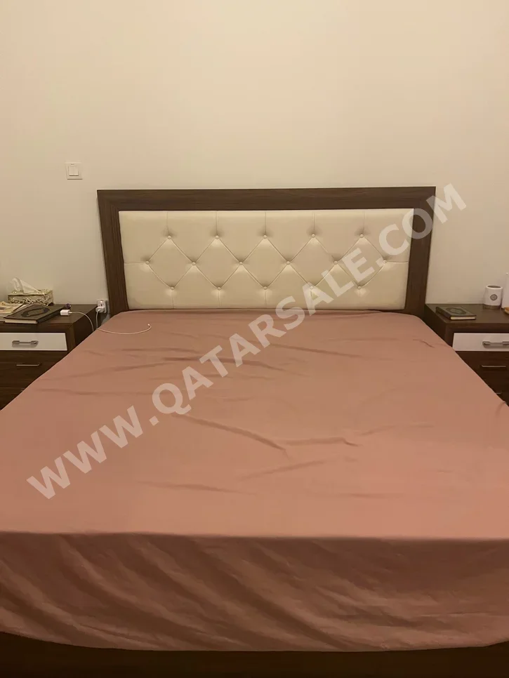 Bedroom Sets - 4 Pieces Set  - White & Beige