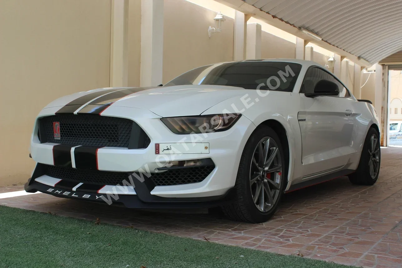 Ford  Mustang  GT  2017  Automatic  32,000 Km  8 Cylinder  Rear Wheel Drive (RWD)  Coupe / Sport  White