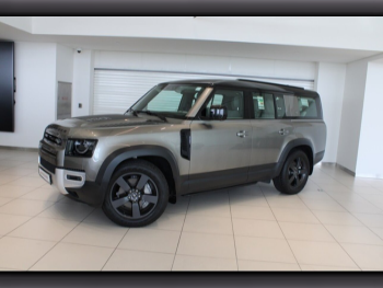 Land Rover  Defender  130  2023  Automatic  35,438 Km  6 Cylinder  Four Wheel Drive (4WD)  SUV  Silver  With Warranty