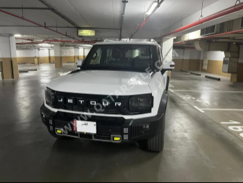 Jetour  T2  Luxury Plus  2025  Automatic  0 Km  4 Cylinder  Four Wheel Drive (4WD)  SUV  White  With Warranty