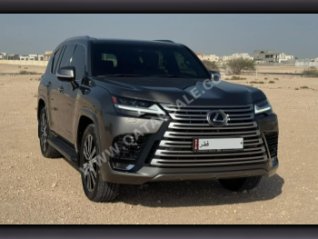 Lexus  LX  600 Luxury  2022  Automatic  60,000 Km  6 Cylinder  Four Wheel Drive (4WD)  SUV  Gray  With Warranty