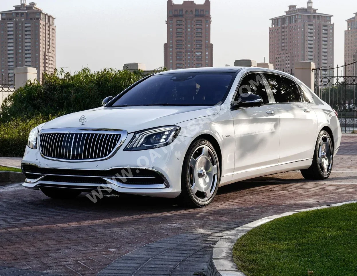 Mercedes-Benz  Maybach  S600  2015  Automatic  45,000 Km  12 Cylinder  All Wheel Drive (AWD)  Sedan  White