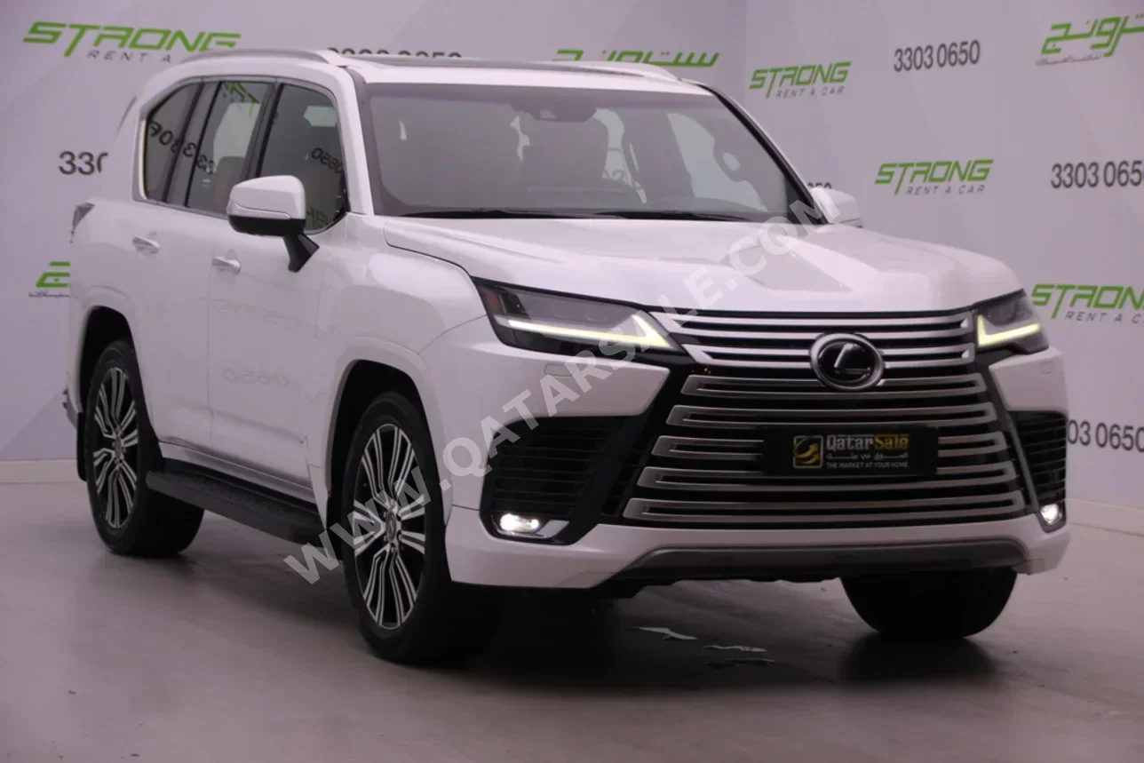 Lexus  LX  600 Luxury  2022  Automatic  113,000 Km  6 Cylinder  Four Wheel Drive (4WD)  SUV  White  With Warranty