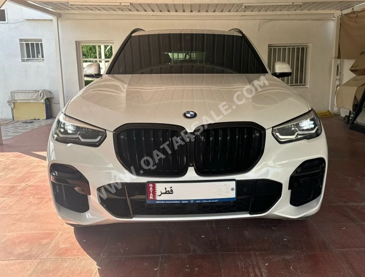BMW X-Series X5 White 2022 For Sale in Qatar