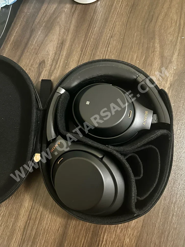 Headset And Speakers - Sony  - Black  - Wireless  - With Microphone