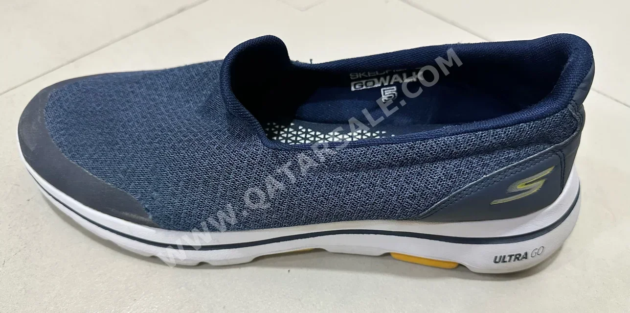 Shoes Skechers  Blue Size 44  Men