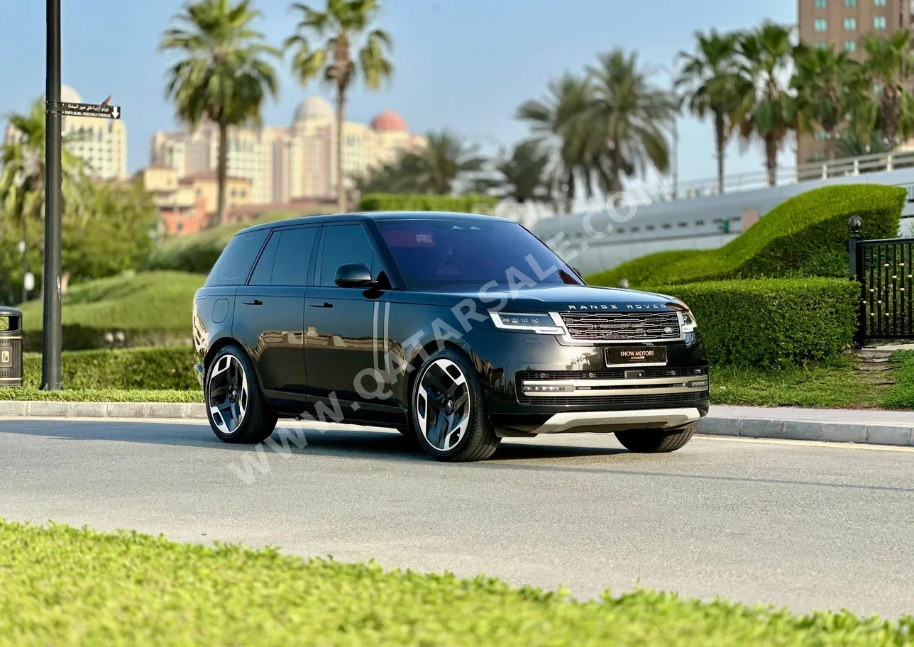 Land Rover  Range Rover  Vogue HSE  2022  Automatic  53,000 Km  8 Cylinder  Four Wheel Drive (4WD)  SUV  Black  With Warranty