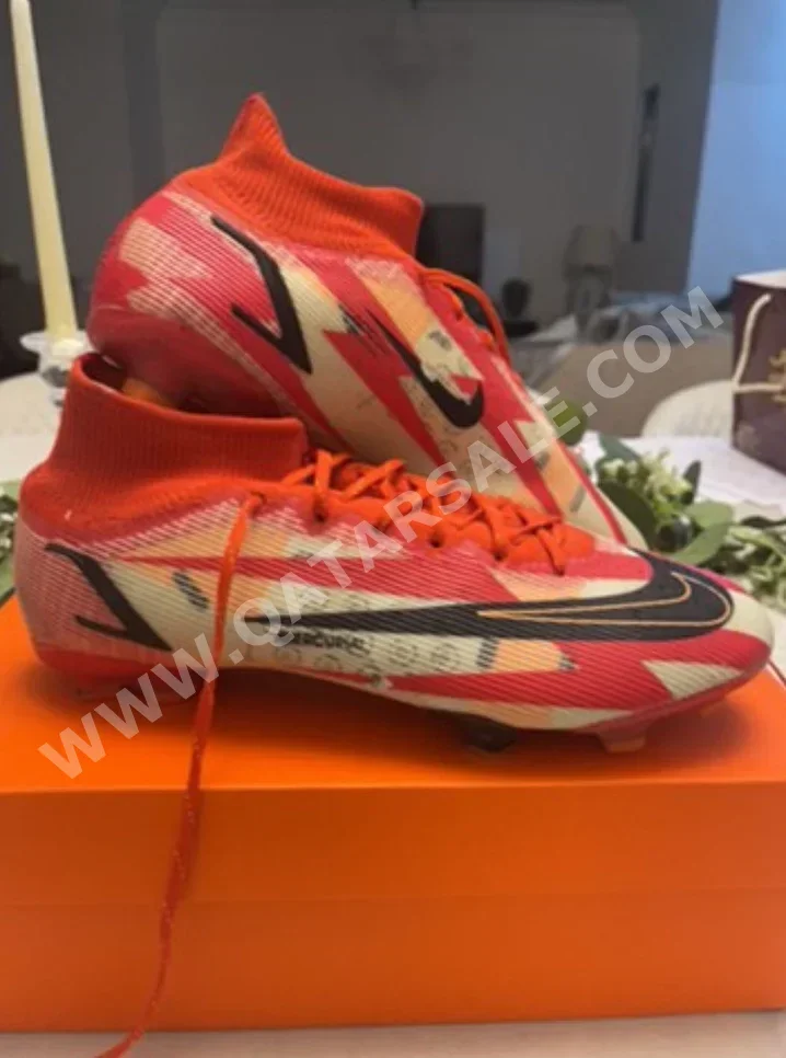 Sports Shoes Nike /  Football  for Men  size 43
