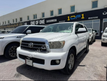  Toyota  Sequoia  SR5  2014  Automatic  333,000 Km  8 Cylinder  Four Wheel Drive (4WD)  SUV  White  With Warranty