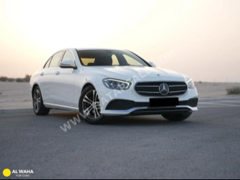 Mercedes-Benz  E-Class  200  2022  Automatic  44,000 Km  4 Cylinder  Rear Wheel Drive (RWD)  Sedan  White