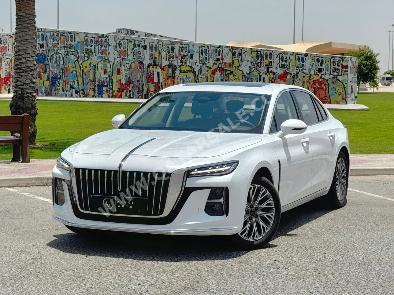 Hongqi  Ousado  40 TD  2024  Automatic  15,000 Km  4 Cylinder  Front Wheel Drive (FWD)  Sedan  White  With Warranty
