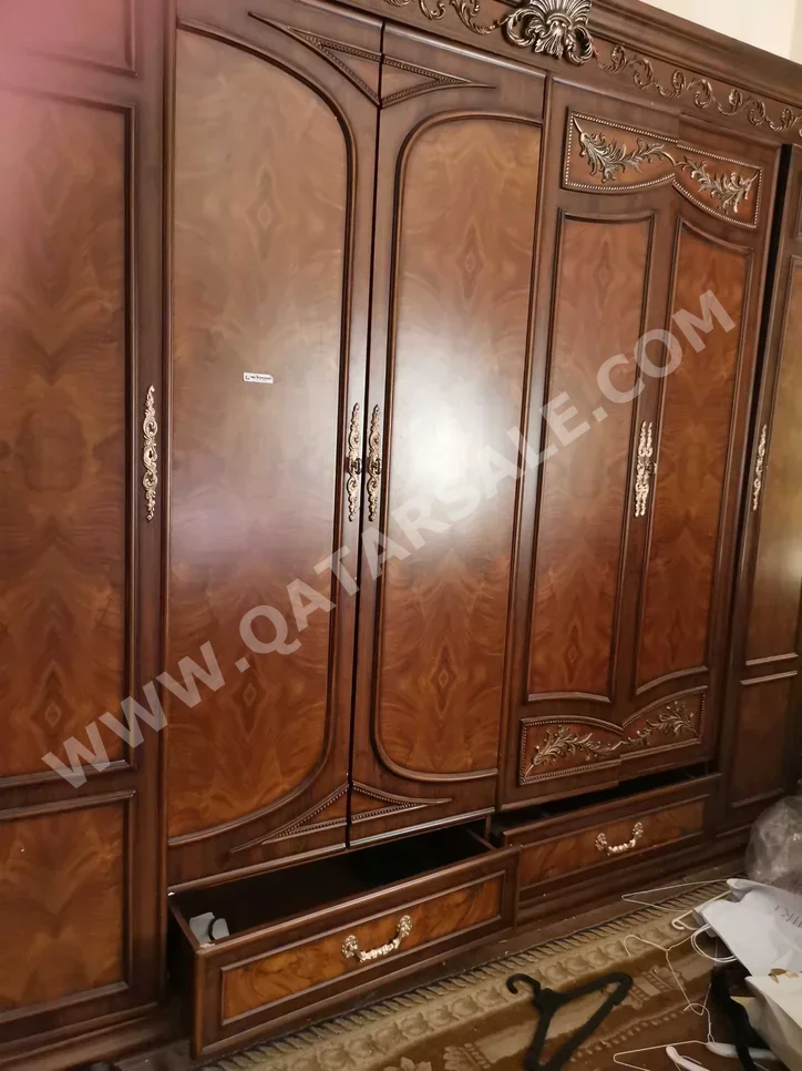 Bedroom Sets - 6 Pieces Set  - Brown