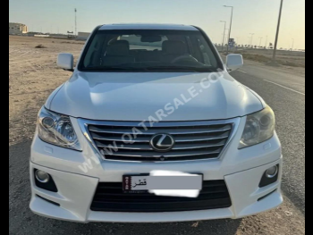 Lexus  LX  570  2011  Automatic  510,000 Km  8 Cylinder  Four Wheel Drive (4WD)  SUV  White
