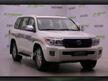 Toyota  Land Cruiser  GXR  2012  Automatic  368,000 Km  8 Cylinder  Four Wheel Drive (4WD)  SUV  Pearl