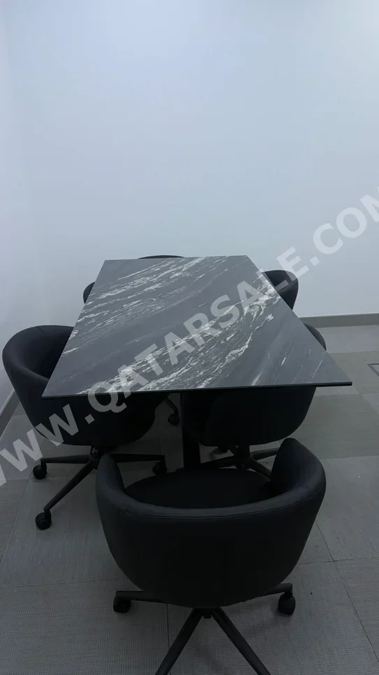 Tables & Sideboards Table & Chairs  - Black