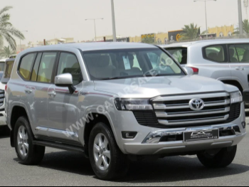 Toyota  Land Cruiser  GXR  2025  Automatic  2,000 Km  6 Cylinder  Four Wheel Drive (4WD)  SUV  Silver  With Warranty