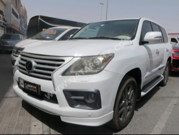 لكزس  ال اكس  570  2015  اوتوماتيك  289,000 كم  8 سلندر  دفع رباعي  اس يو في  أبيض