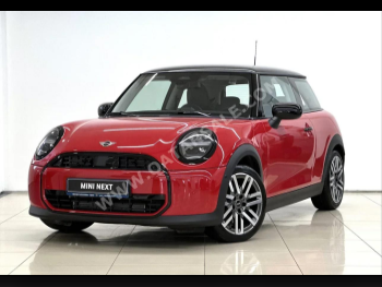 Mini  Cooper  2025  Automatic  3,400 Km  3 Cylinder  Front Wheel Drive (FWD)  Hatchback  Red  With Warranty