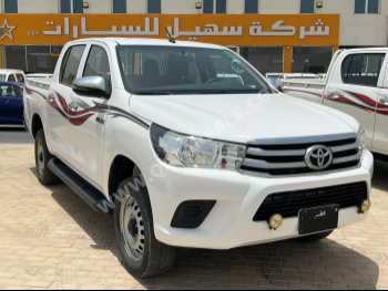 Toyota  Hilux  2020  Automatic  50,000 Km  4 Cylinder  Four Wheel Drive (4WD)  Pick Up  White
