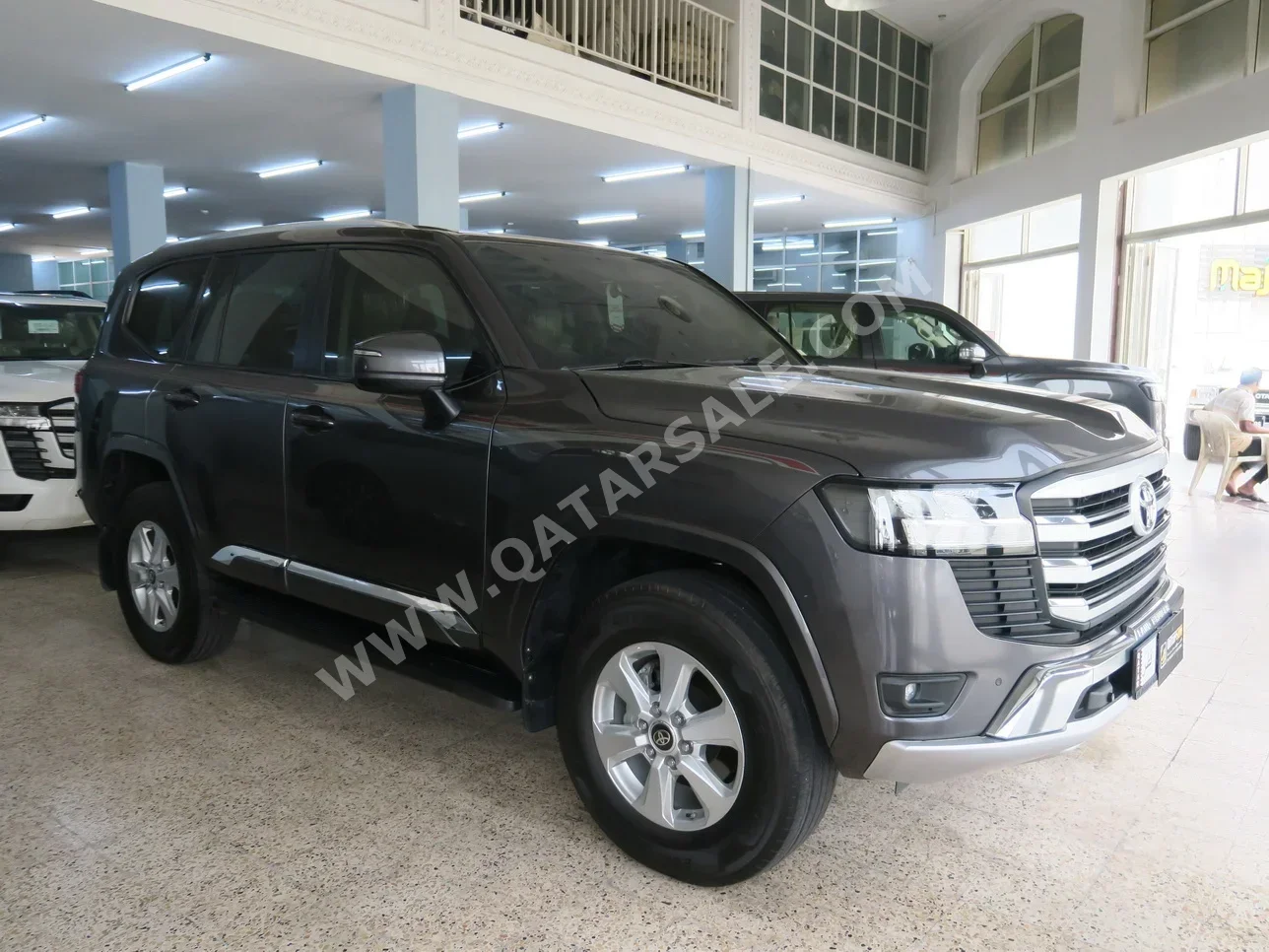 Toyota  Land Cruiser  GXR  2022  Automatic  121,000 Km  6 Cylinder  Four Wheel Drive (4WD)  SUV  Gray