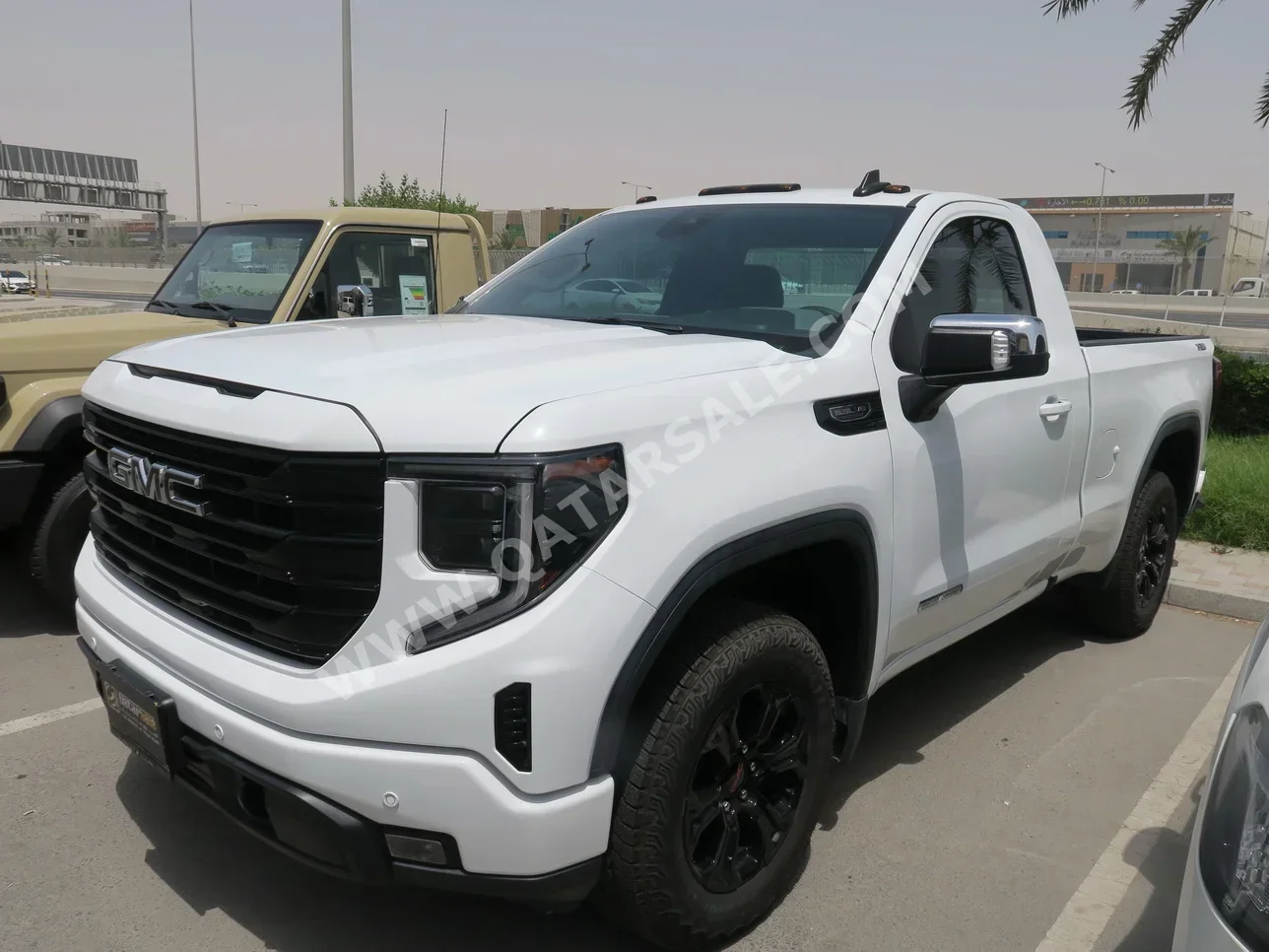 GMC  Sierra  Elevation  2024  Automatic  3,000 Km  8 Cylinder  Four Wheel Drive (4WD)  Pick Up  White  With Warranty