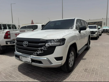 Toyota  Land Cruiser  GX  2023  Automatic  123,000 Km  6 Cylinder  Four Wheel Drive (4WD)  SUV  White