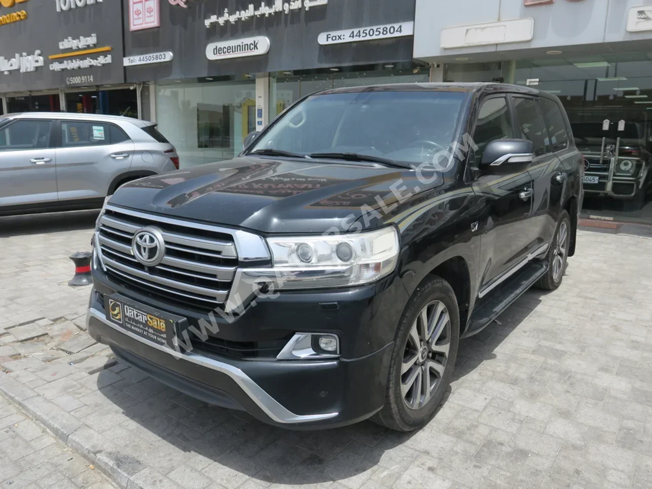 Toyota  Land Cruiser  VXS  2016  Automatic  280,000 Km  8 Cylinder  Four Wheel Drive (4WD)  SUV  Black
