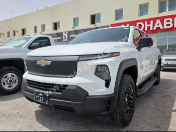 شفروليه  سلفرادو  2024  اوتوماتيك  3,000 كم  0 سلندر  دفع رباعي  بيكب  أبيض