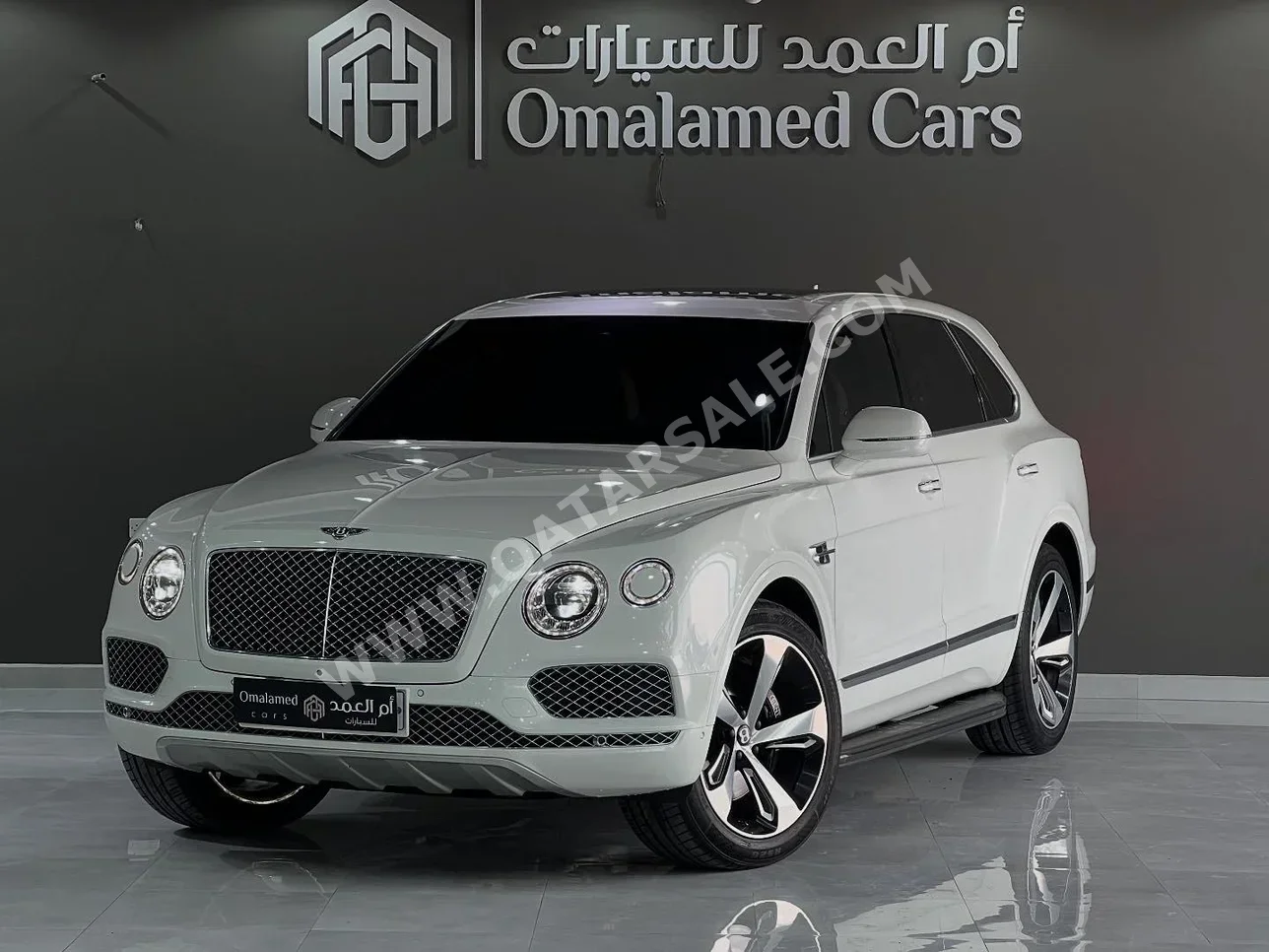Bentley  Bentayga  2017  Automatic  106,000 Km  12 Cylinder  Four Wheel Drive (4WD)  SUV  White