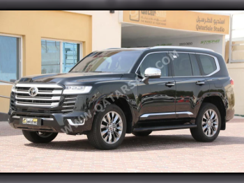 Toyota  Land Cruiser  VXR Twin Turbo  2024  Automatic  23,000 Km  6 Cylinder  Four Wheel Drive (4WD)  SUV  Black  With Warranty