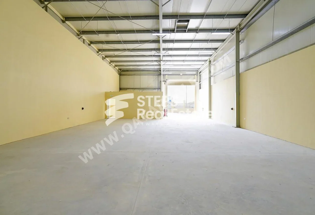 Warehouses & Stores - Al Wakrah  - Barkit Al Awamer  -Area Size: 300 Square Meter