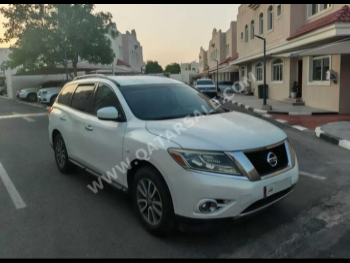 Nissan  Pathfinder  2013  Automatic  201,000 Km  6 Cylinder  Four Wheel Drive (4WD)  SUV  White