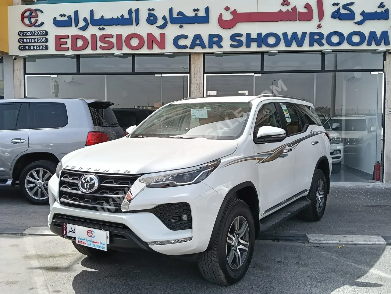  Toyota  Fortuner  2025  Automatic  400 Km  6 Cylinder  Four Wheel Drive (4WD)  SUV  White  With Warranty