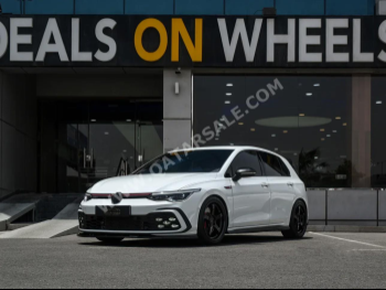 Volkswagen  Golf  GTI  2022  Automatic  34,000 Km  4 Cylinder  Front Wheel Drive (FWD)  Hatchback  White  With Warranty