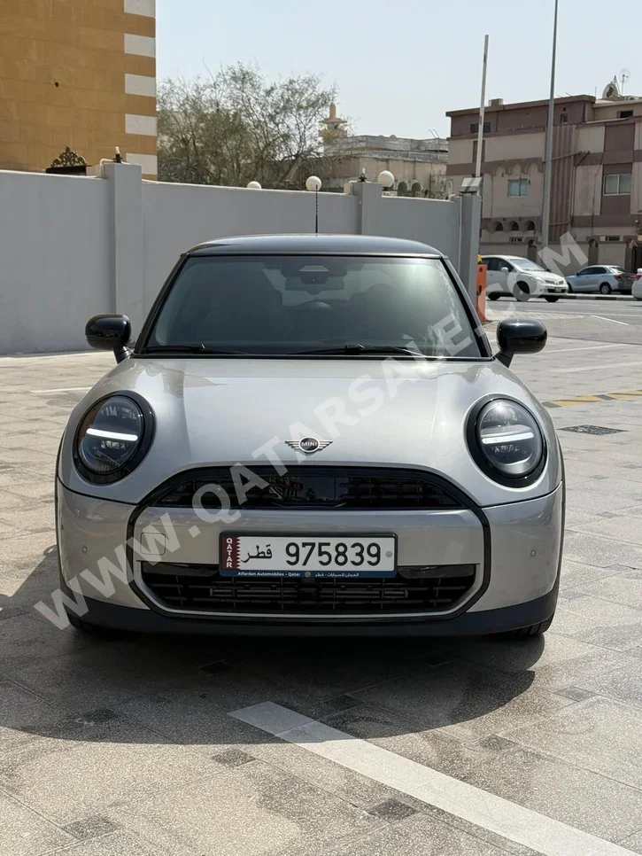 ميني  كوبر  سبورت \ كوبيه  فضي  2025