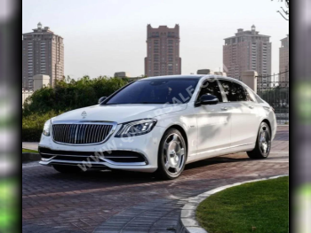 Mercedes-Benz  Maybach  2015  Automatic  43,000 Km  12 Cylinder  Rear Wheel Drive (RWD)  Sedan  White