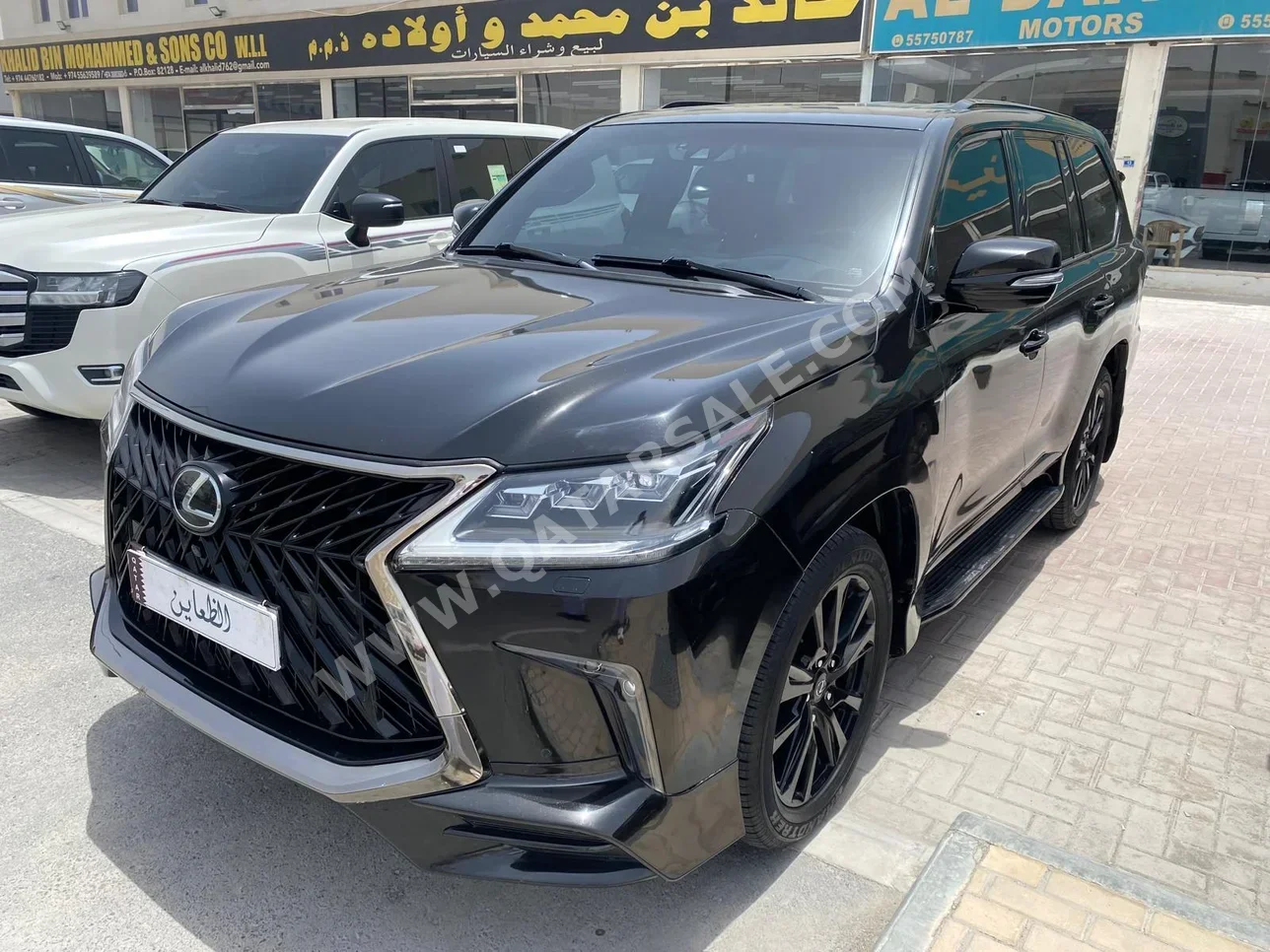 Lexus  LX  570  2017  Automatic  290,000 Km  8 Cylinder  Four Wheel Drive (4WD)  SUV  Black