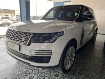Land Rover  Range Rover  Vogue  2020  Automatic  102,000 Km  8 Cylinder  Four Wheel Drive (4WD)  SUV  White