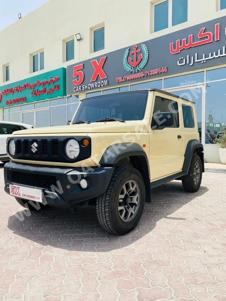 Suzuki  Jimny  2021  Automatic  114,000 Km  4 Cylinder  Four Wheel Drive (4WD)  SUV  Beige