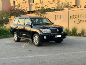 Toyota  Land Cruiser  GXR  2012  Automatic  240,000 Km  8 Cylinder  Four Wheel Drive (4WD)  SUV  Black